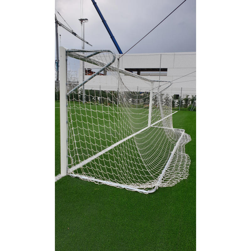 Lifting device for football doors