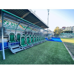 Bench with synthetic leather seats