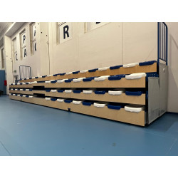 Tribuna telescopica per interni