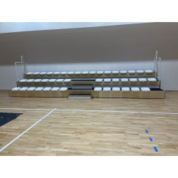 Telescopic grandstand for indoor