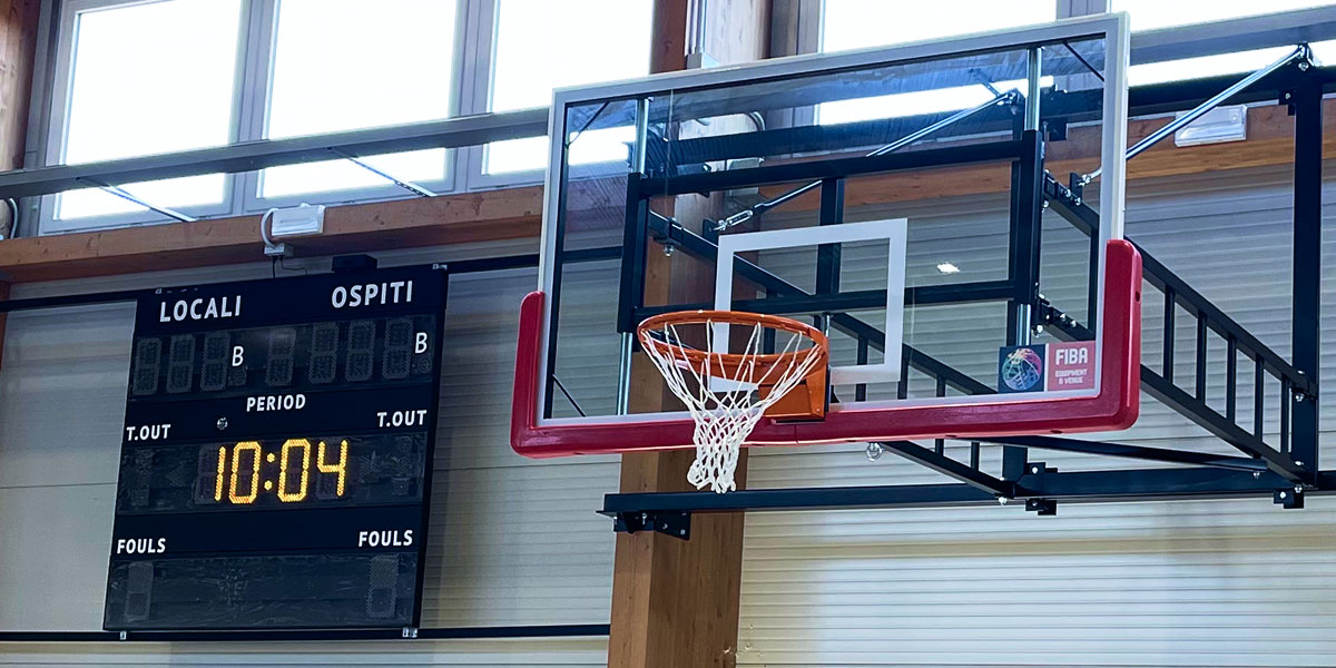 canestro e tabelloni per allenamento
